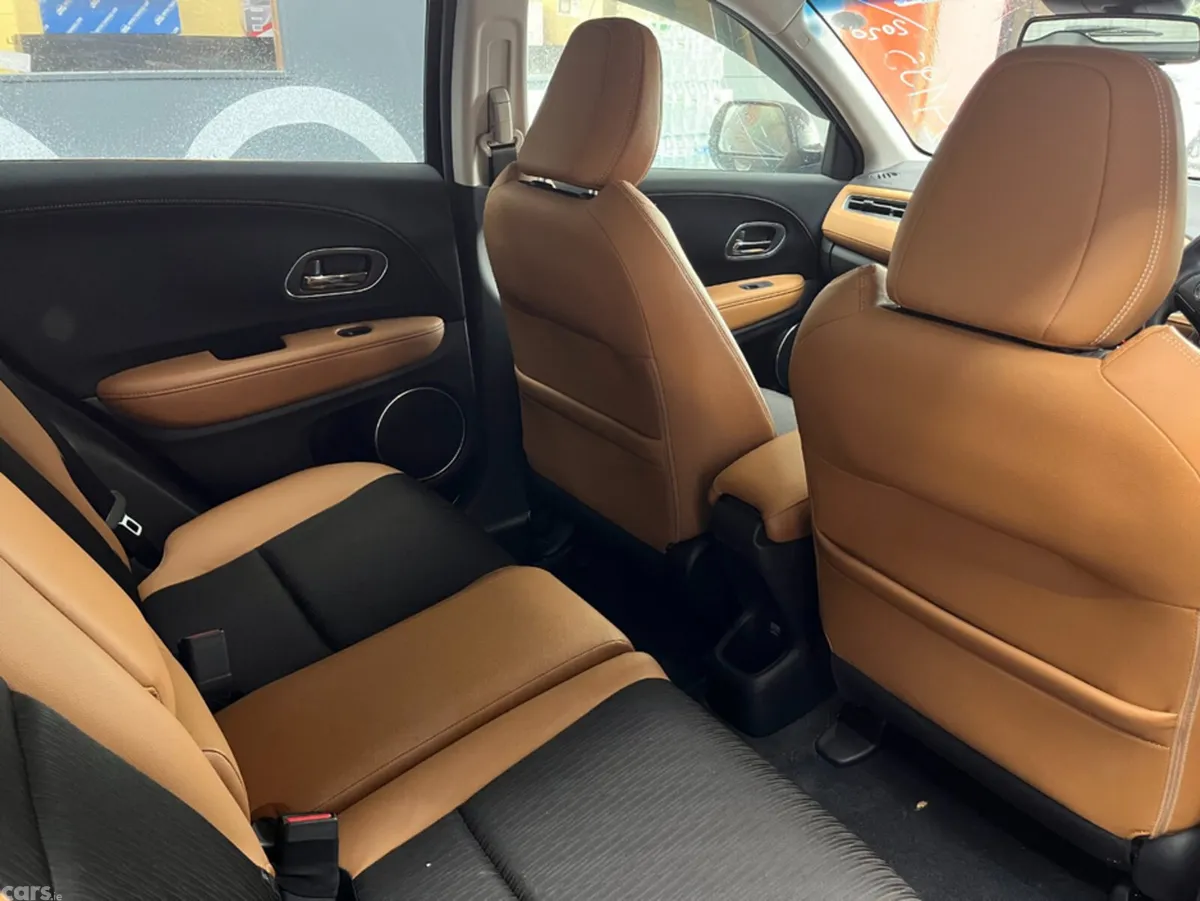 Honda Vezel SUV, Petrol Hybrid, 2020, Grey
