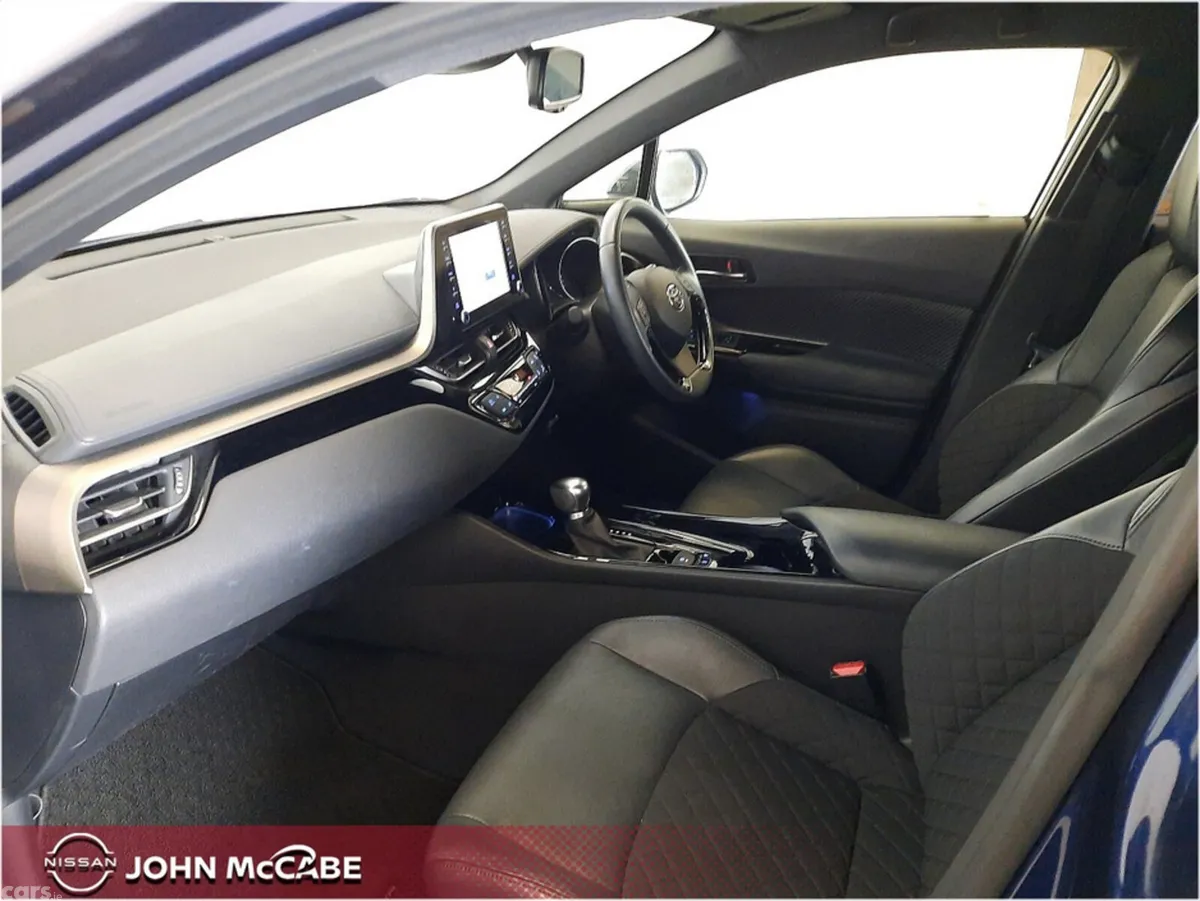 Toyota C-HR MPV, Petrol Hybrid, 2021, Blue