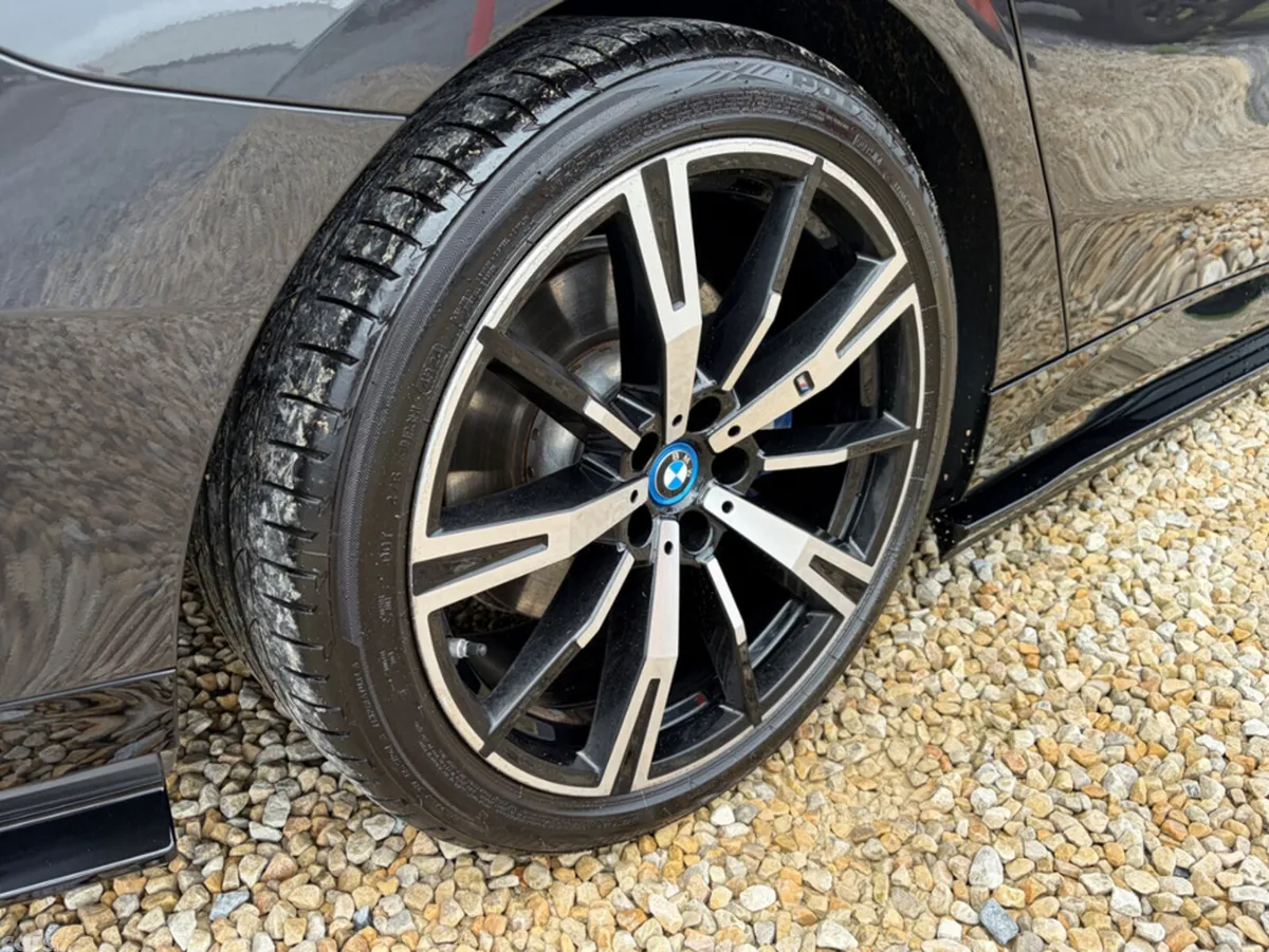 BMW 5-Series Saloon, Petrol Plug-in Hybrid, 2024, Grey