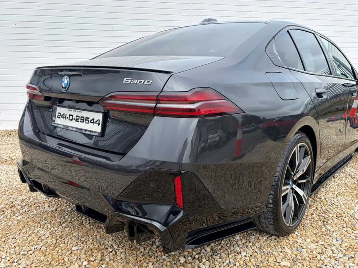 BMW 5-Series Saloon, Petrol Plug-in Hybrid, 2024, Grey