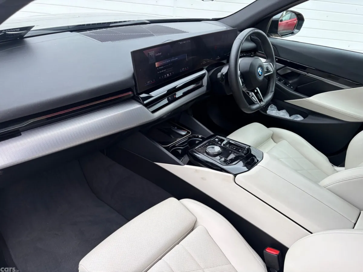 BMW 5-Series Saloon, Petrol Plug-in Hybrid, 2024, Grey