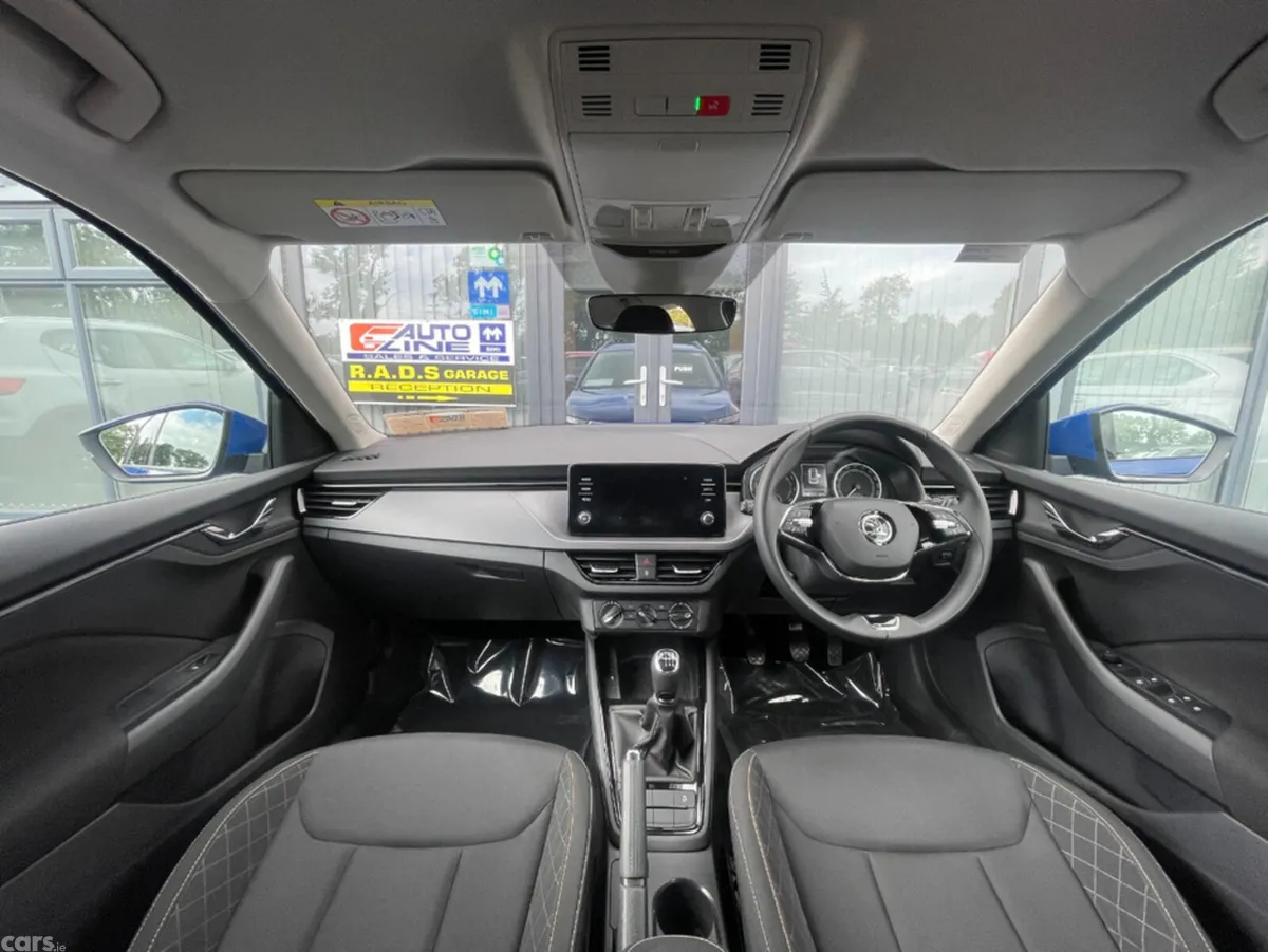 Skoda Kamiq Hatchback, Petrol, 2023, Blue