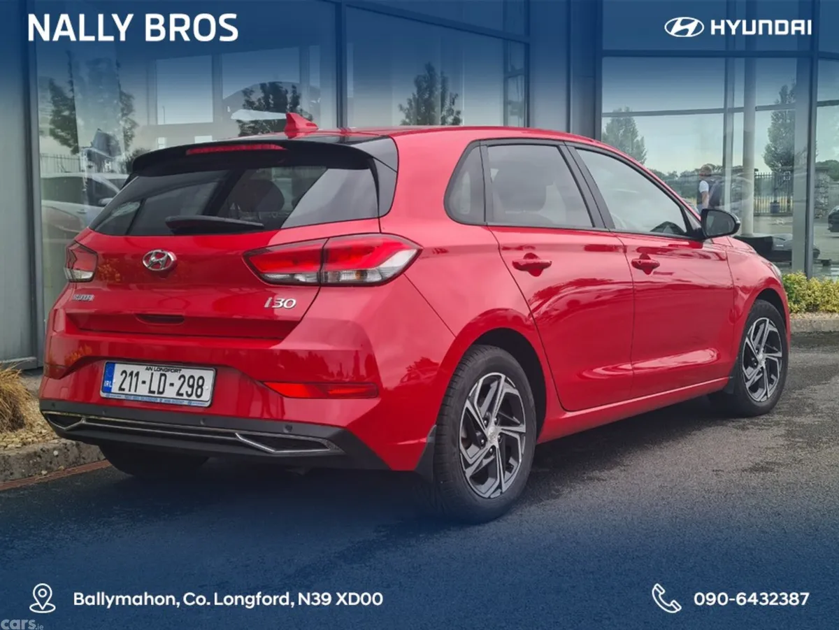 Hyundai i30 Hatchback, Petrol, 2021, Red