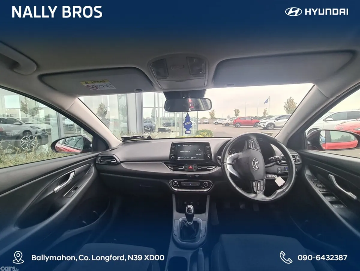 Hyundai i30 Hatchback, Petrol, 2021, Red