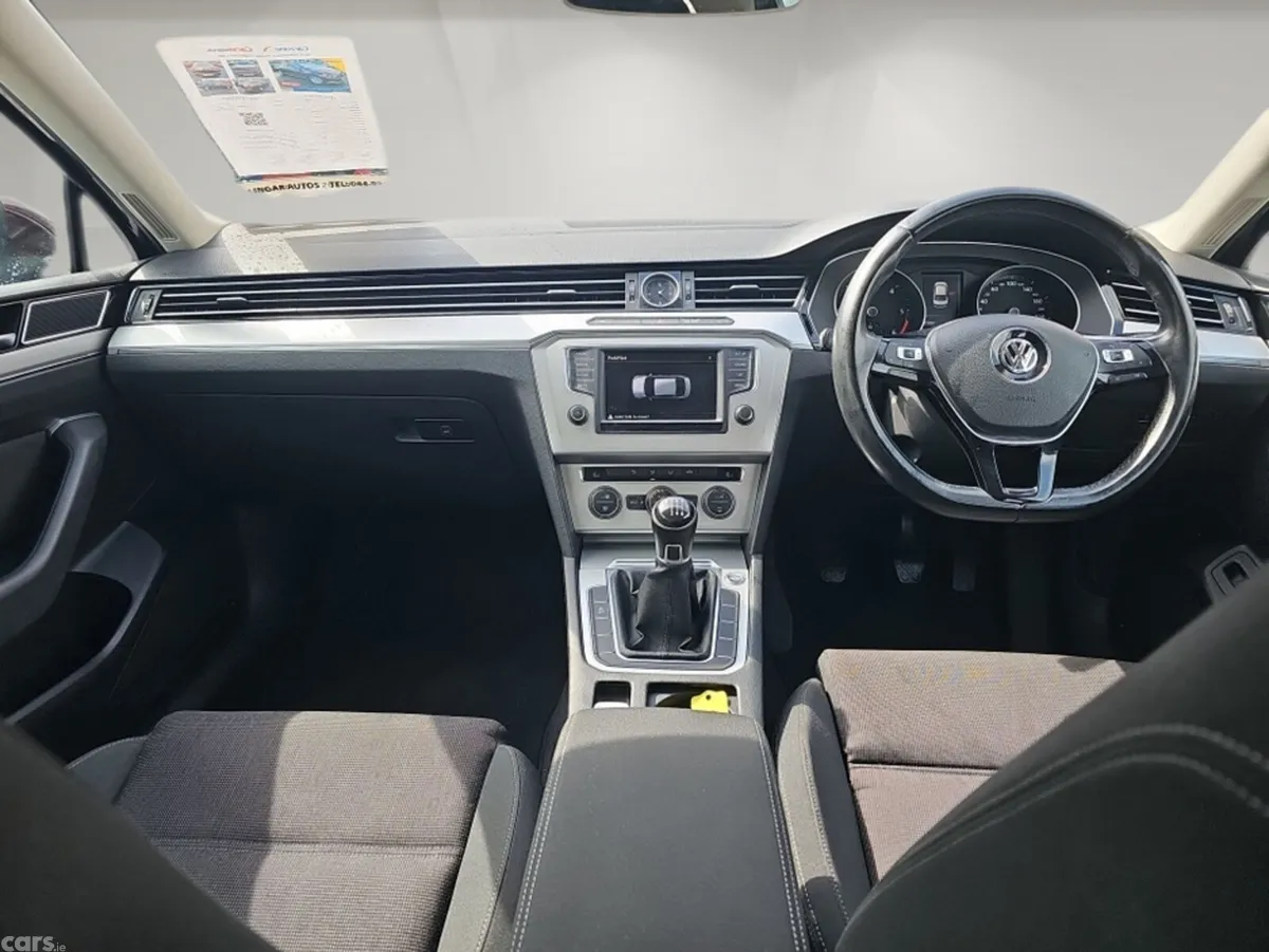 Volkswagen Passat Saloon, Diesel, 2016, Red