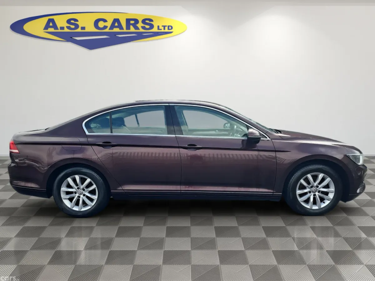 Volkswagen Passat Saloon, Diesel, 2016, Red