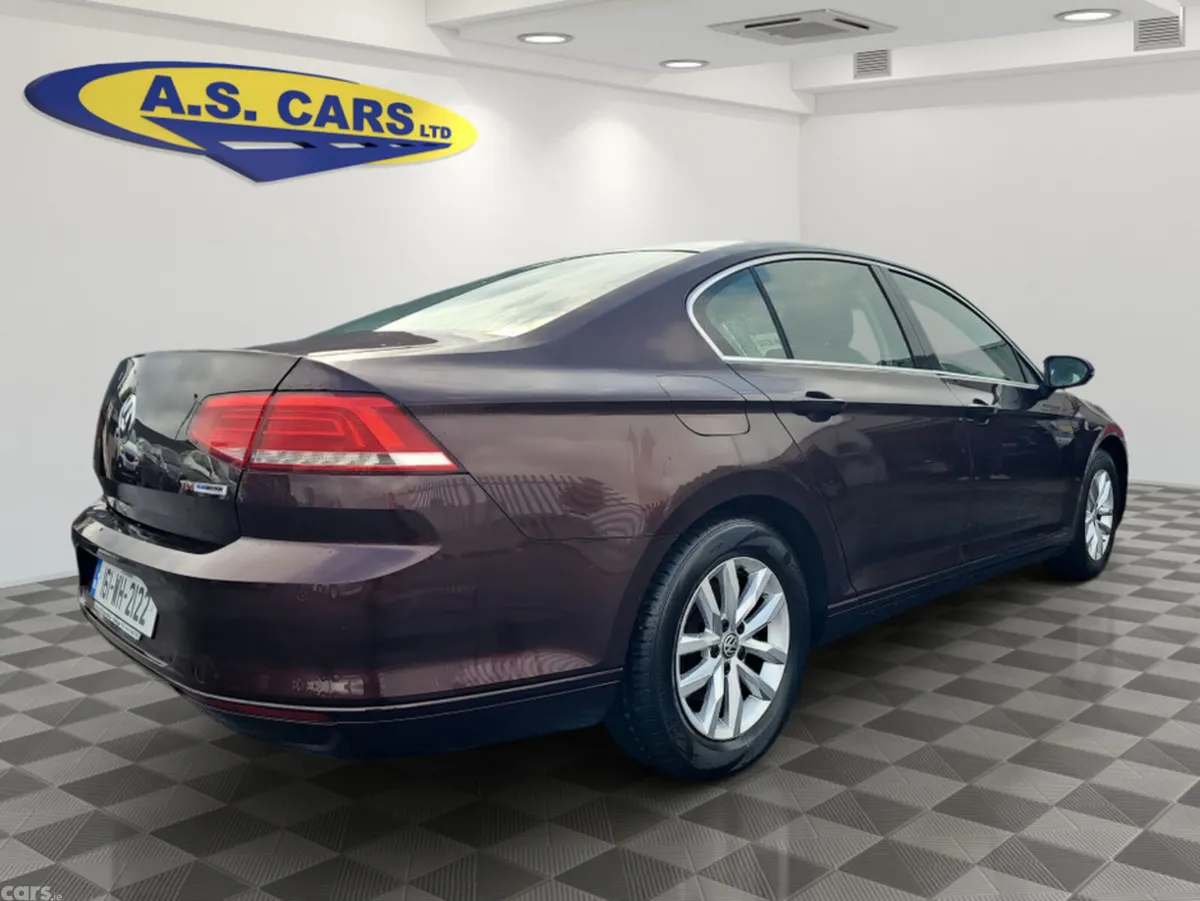 Volkswagen Passat Saloon, Diesel, 2016, Red