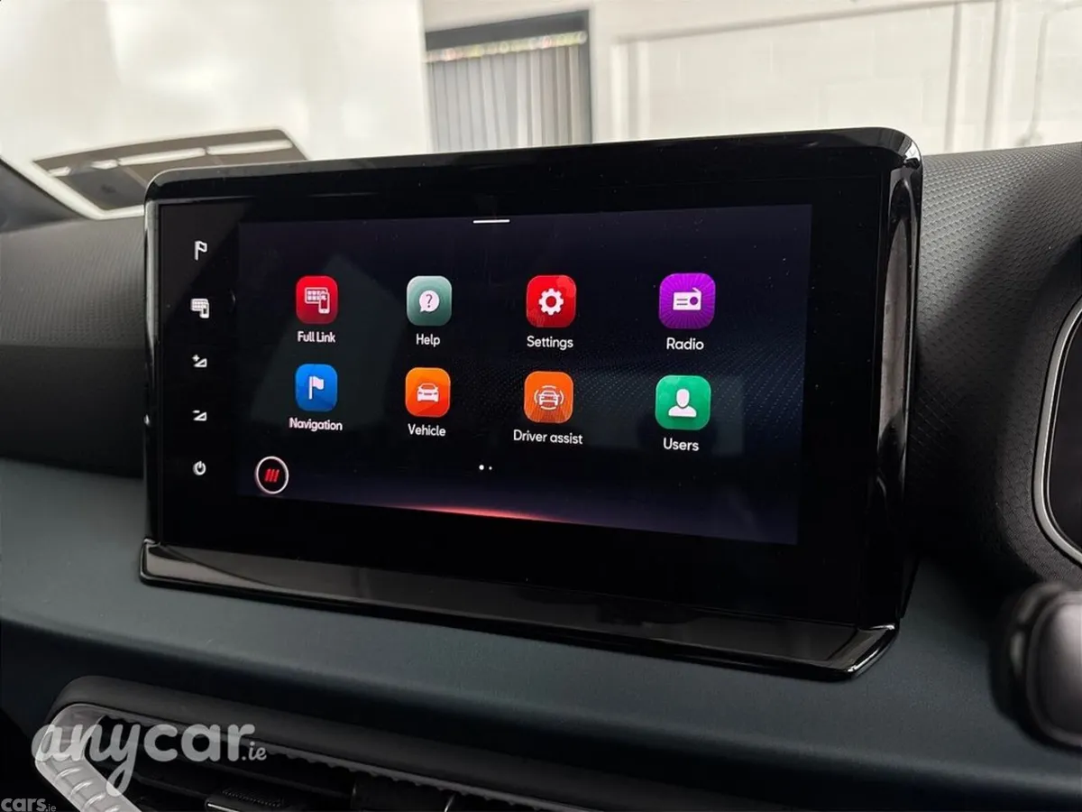 SEAT Arona Hatchback, Petrol, 2023, Red