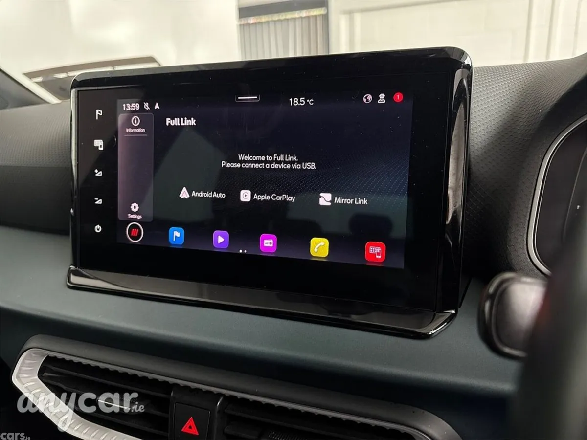 SEAT Arona Hatchback, Petrol, 2023, Red