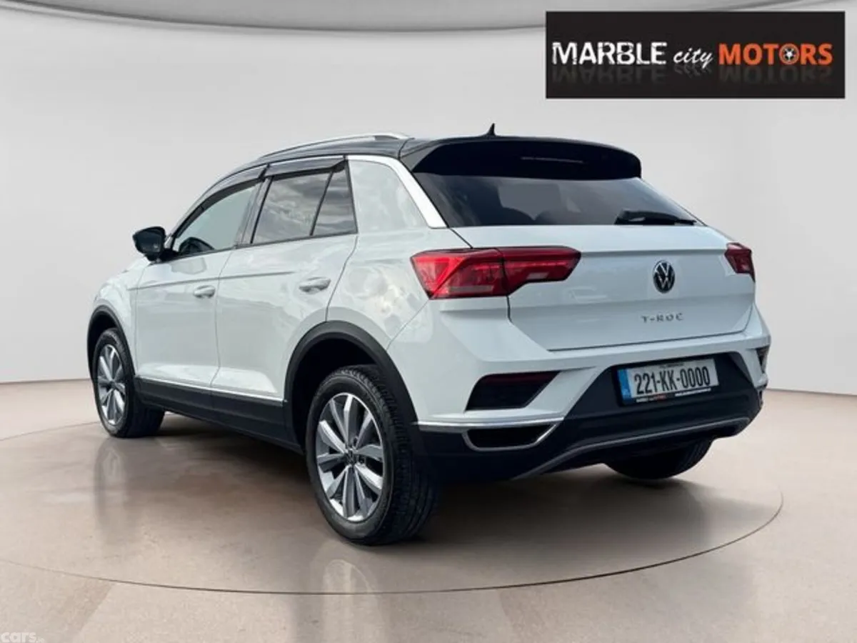 Volkswagen T-Roc Estate, Petrol, 2022, White