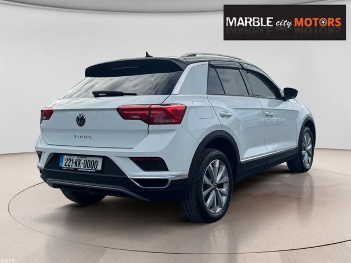 Volkswagen T-Roc Estate, Petrol, 2022, White