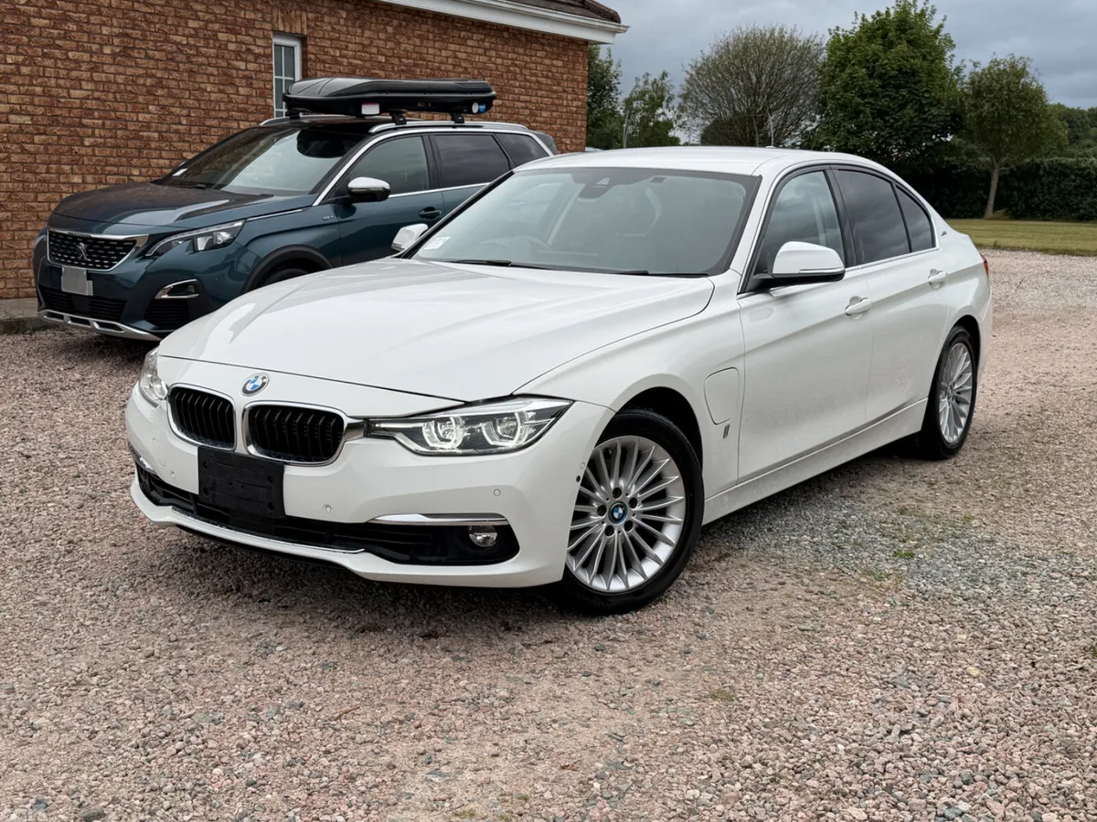 BMW 3-Series Saloon, Petrol Plug-in Hybrid, 2017, White