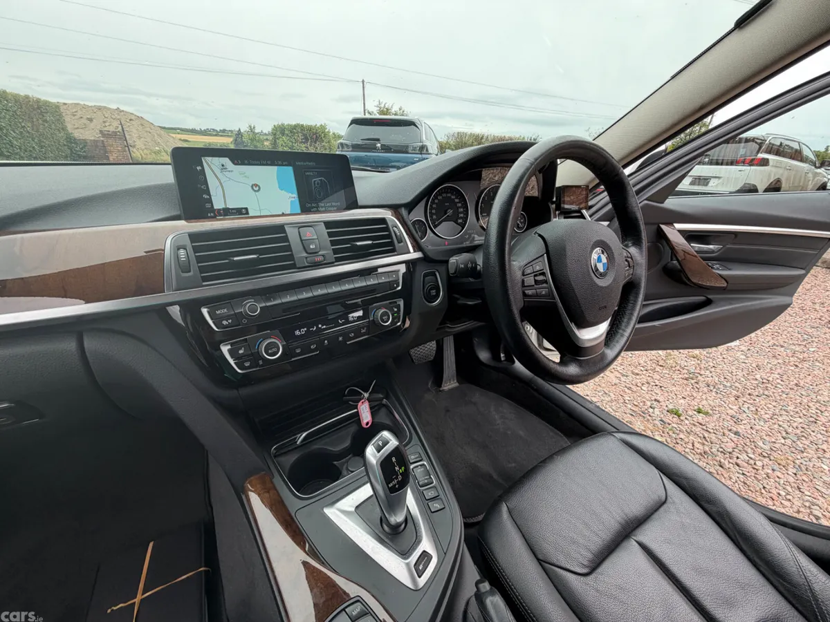 BMW 3-Series Saloon, Petrol Plug-in Hybrid, 2017, White