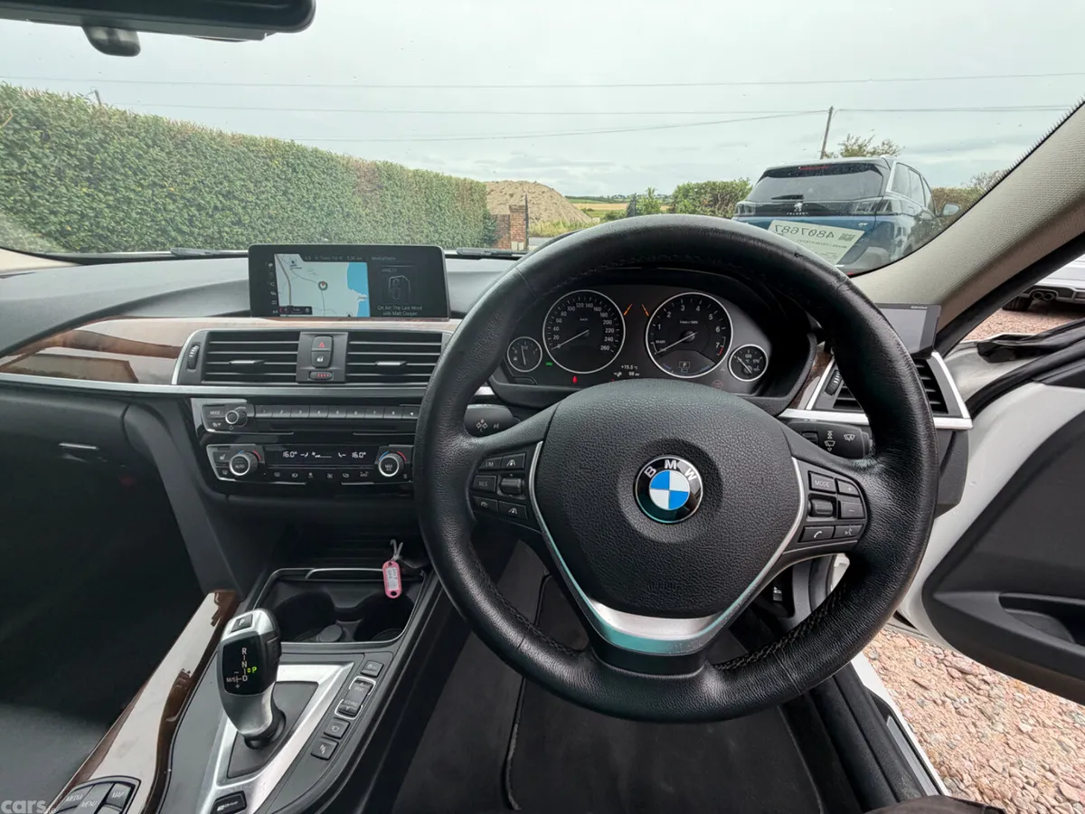 BMW 3-Series Saloon, Petrol Plug-in Hybrid, 2017, White