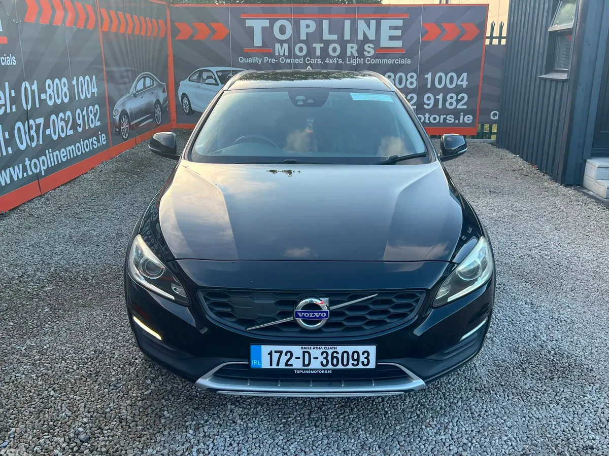 Volvo V60 Hatchback, Diesel, 2017, Black