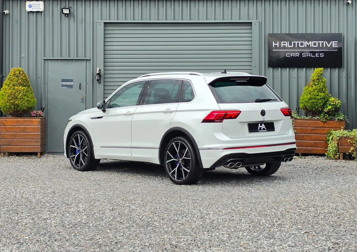 Volkswagen Tiguan SUV, Petrol, 2022, White