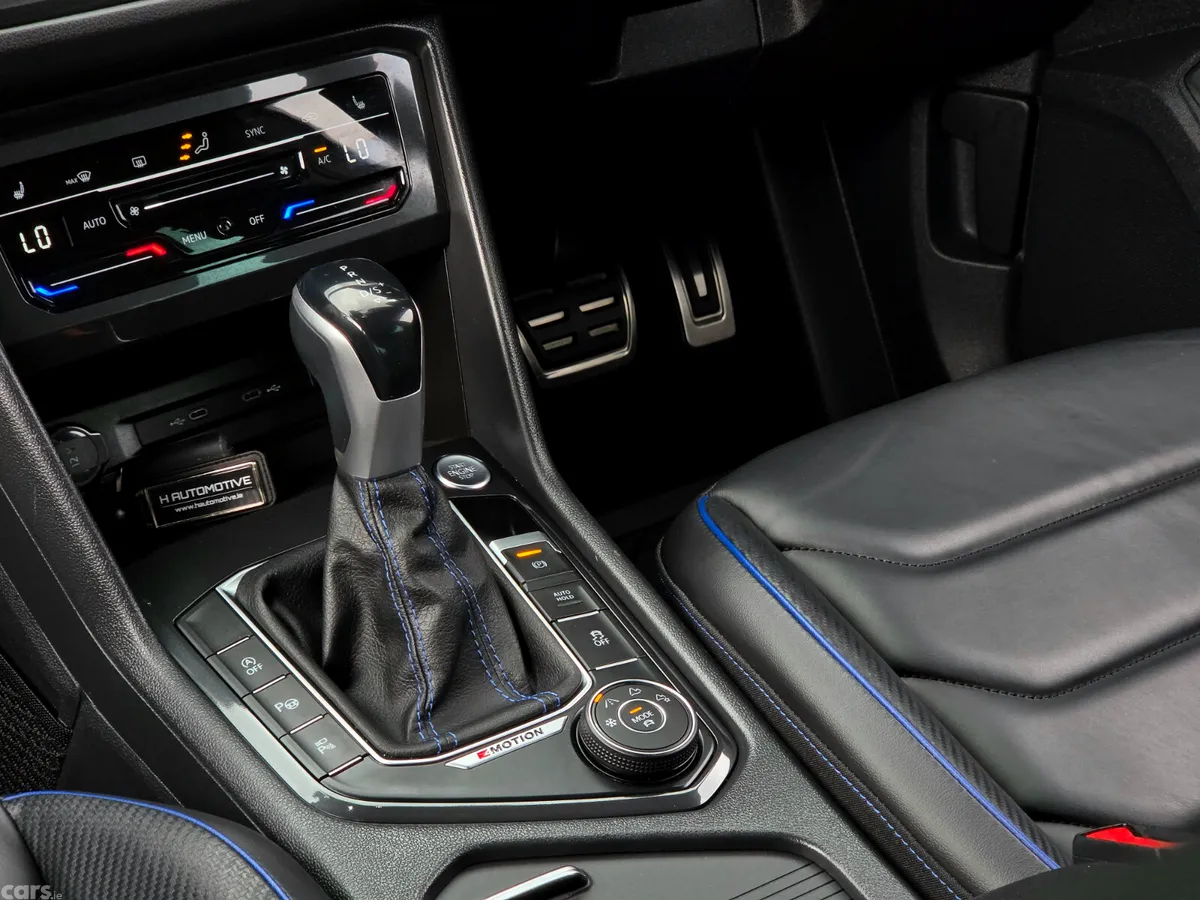 Volkswagen Tiguan SUV, Petrol, 2022, White