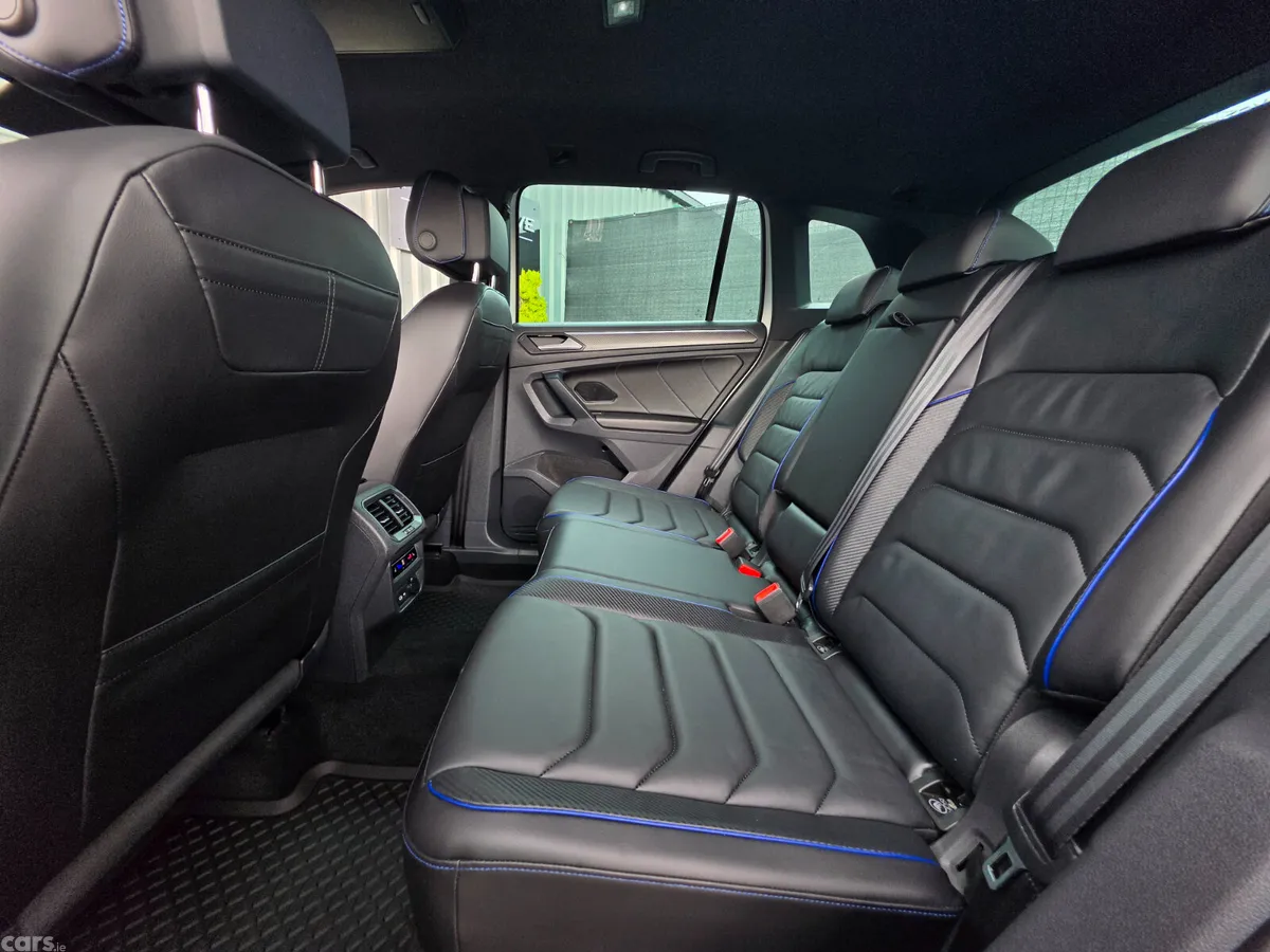 Volkswagen Tiguan SUV, Petrol, 2022, White