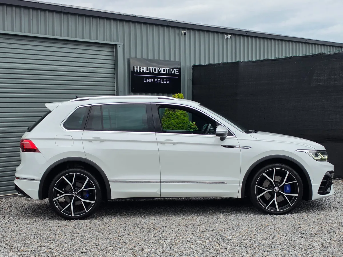 Volkswagen Tiguan SUV, Petrol, 2022, White