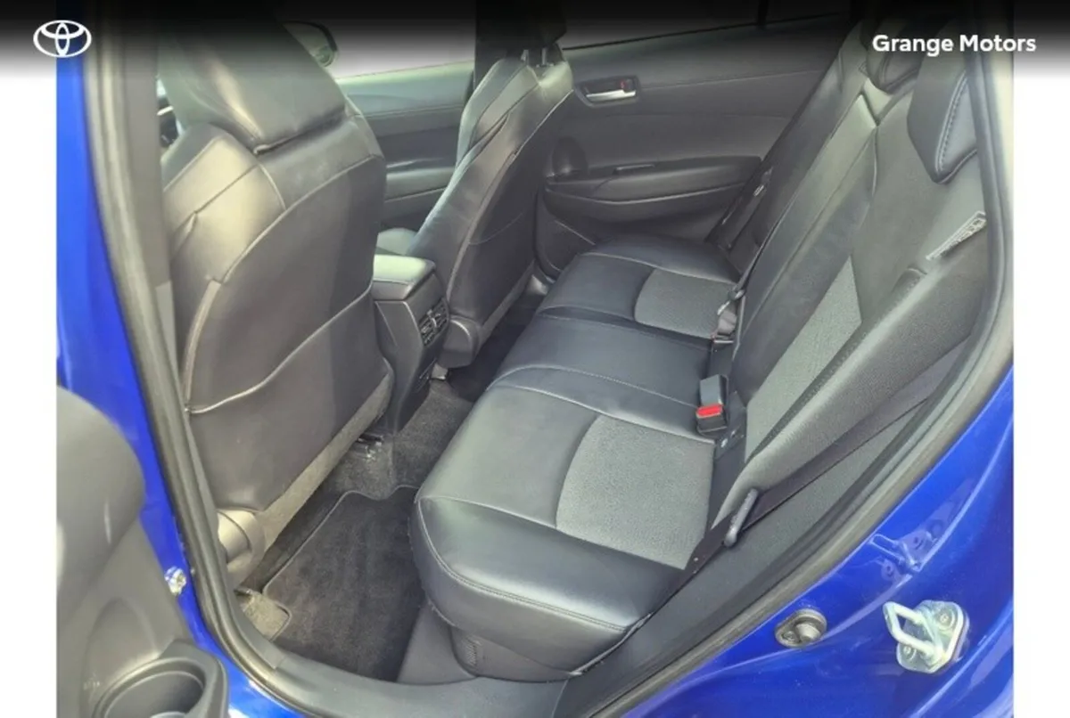 Toyota Corolla Cross Hatchback, Petrol Hybrid, 2024, Blue