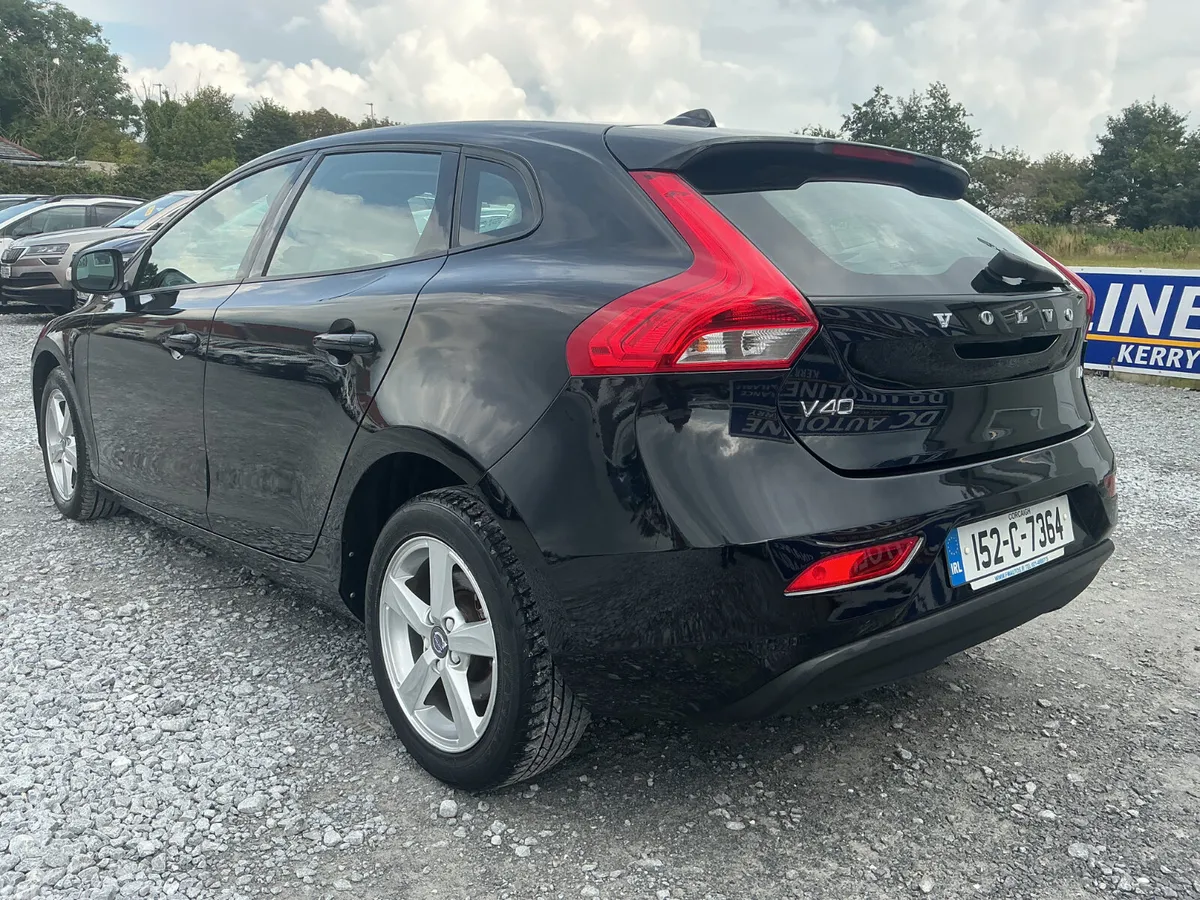 Volvo V40 Hatchback, Diesel, 2015, Black