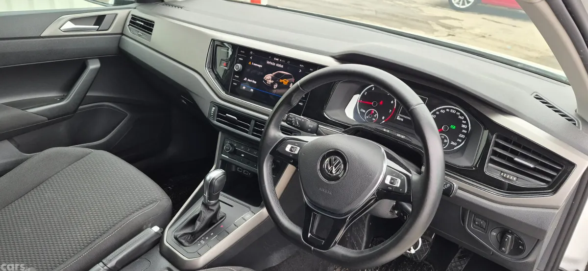 Volkswagen Polo Hatchback, Petrol, 2018, White