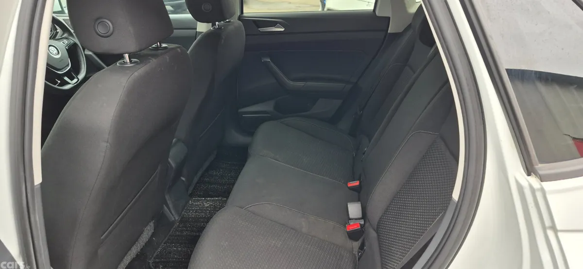 Volkswagen Polo Hatchback, Petrol, 2018, White