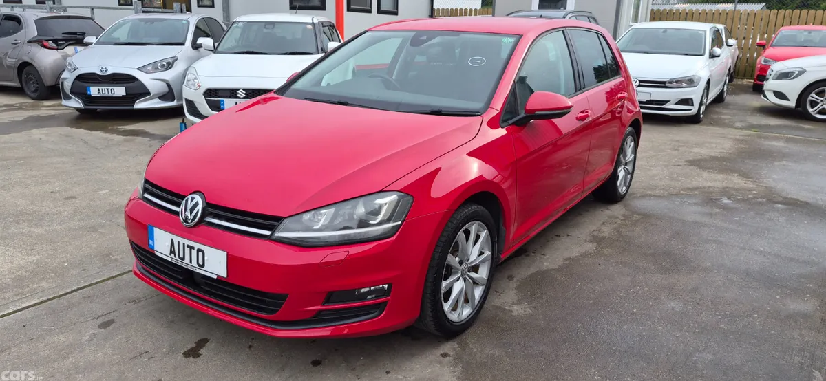 Volkswagen Golf Hatchback, Petrol, 2017, Red