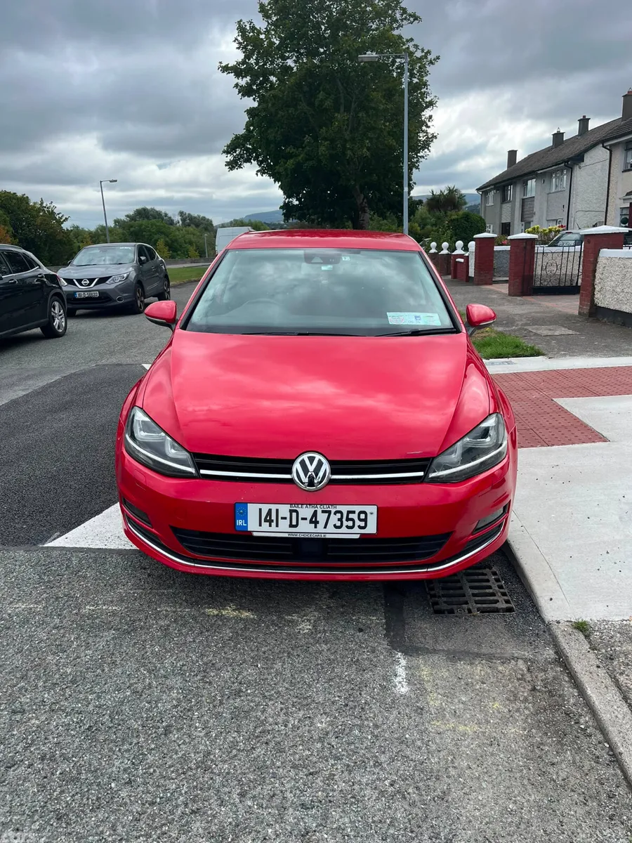 Volkswagen Golf Hatchback, Petrol, 2014, Red