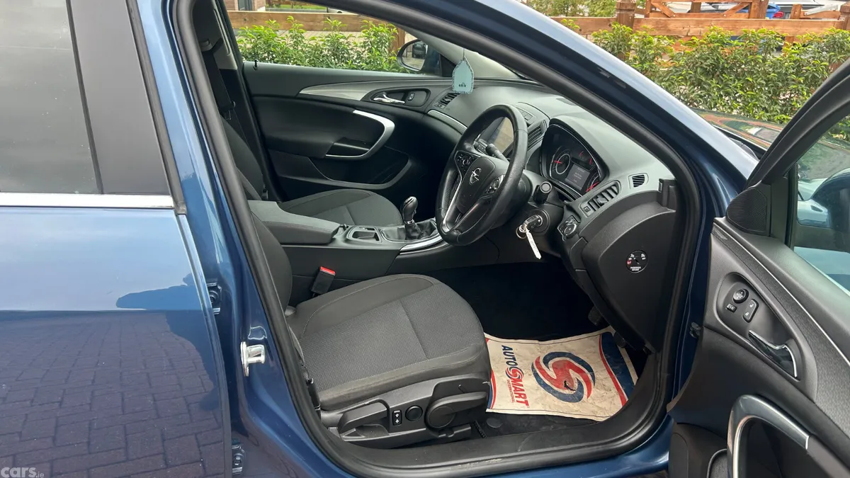 Opel Insignia Saloon, Diesel, 2017, Blue
