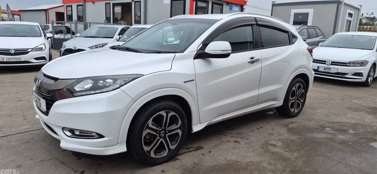 Honda Vezel Hatchback, Petrol Hybrid, 2017, White