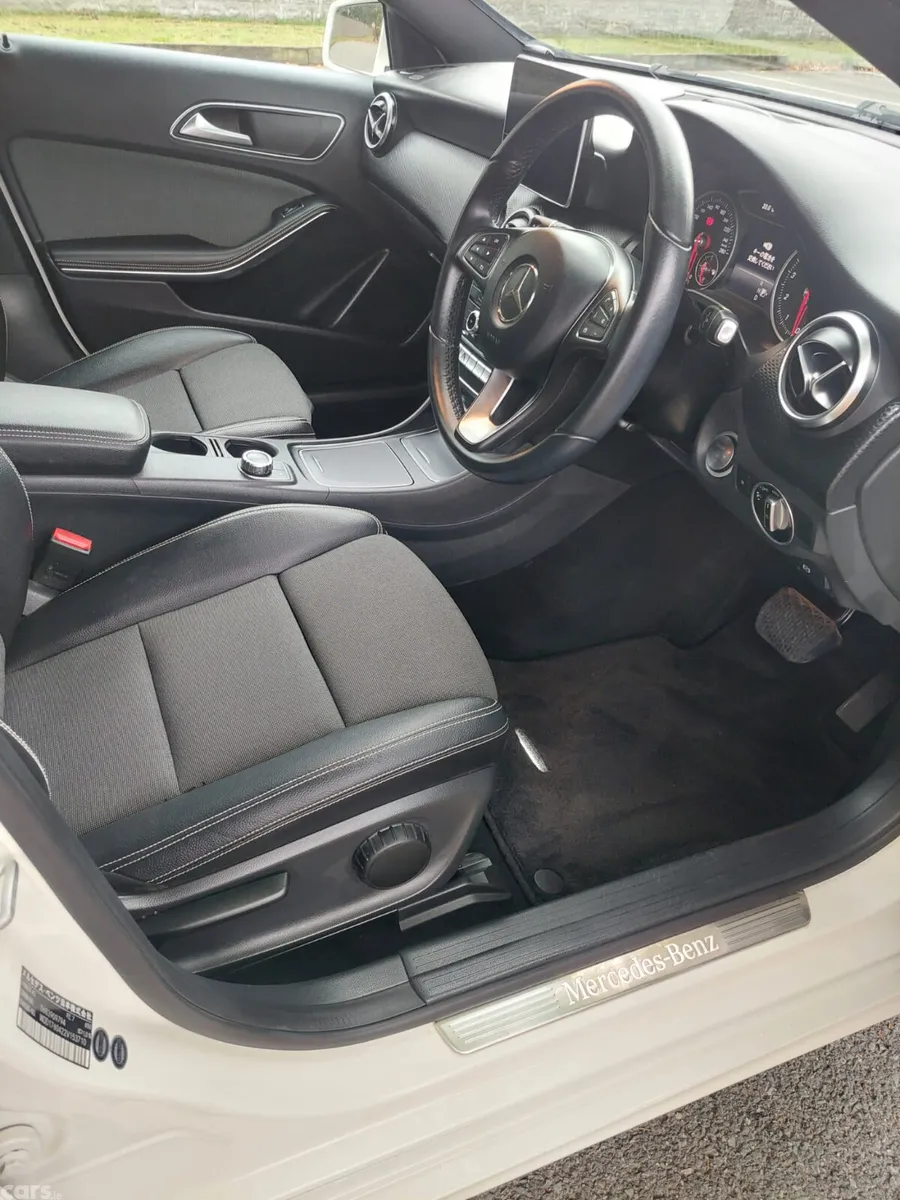 Mercedes-Benz A-Class Hatchback, Petrol, 2016, White