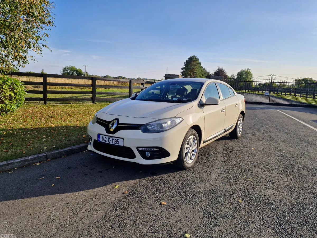 Renault Fluence Saloon, Diesel, 2014, Yellow