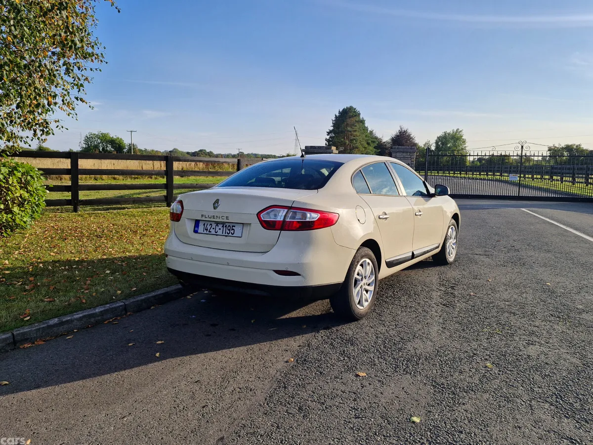 Renault Fluence Saloon, Diesel, 2014, Yellow