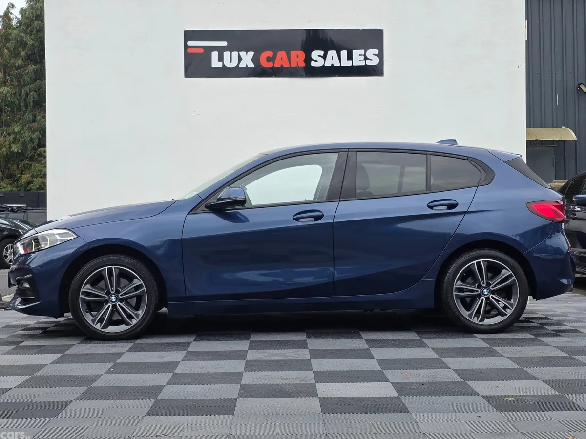 BMW 1-Series Hatchback, Diesel, 2022, Blue
