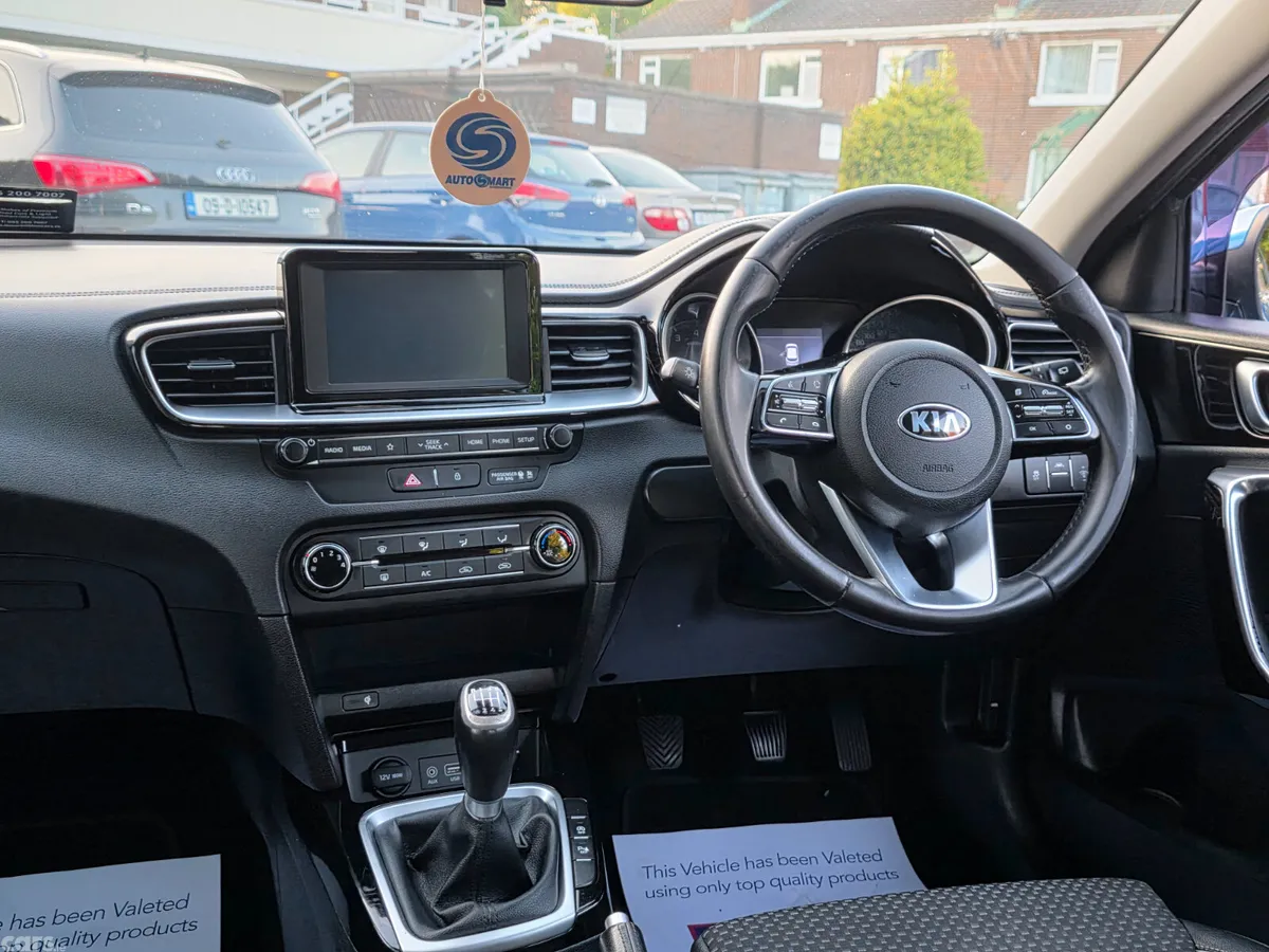 Kia Ceed Hatchback, Petrol, 2018, Blue