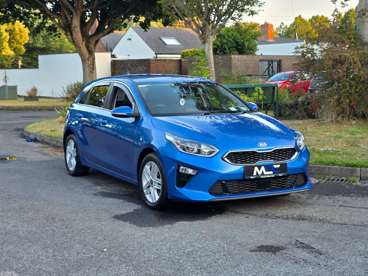 Kia Ceed Hatchback, Petrol, 2018, Blue