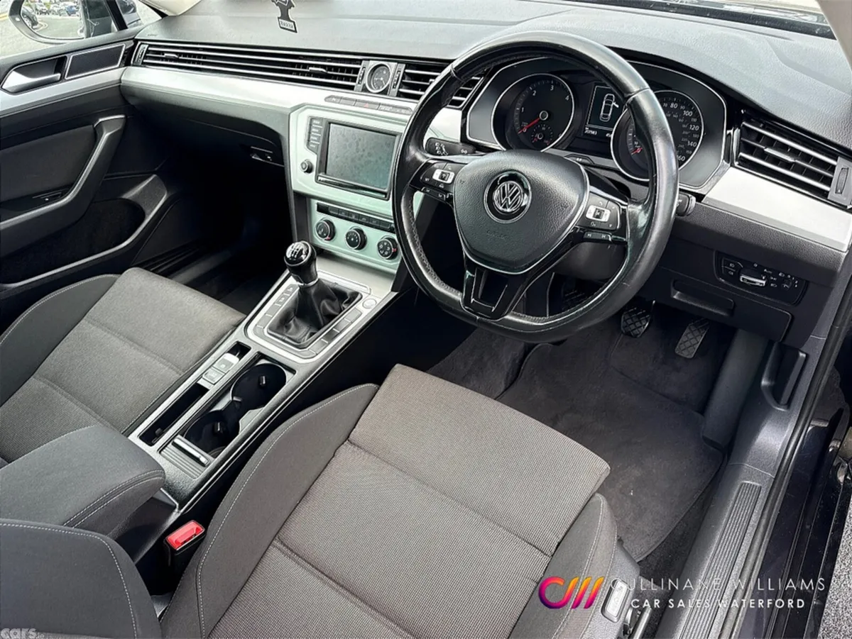 Volkswagen Passat Saloon, Diesel, 2018, Black