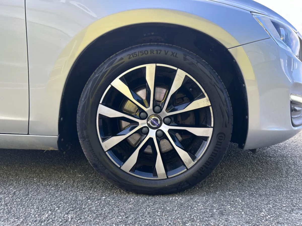 Volvo S60 Saloon, Diesel, 2019, Grey