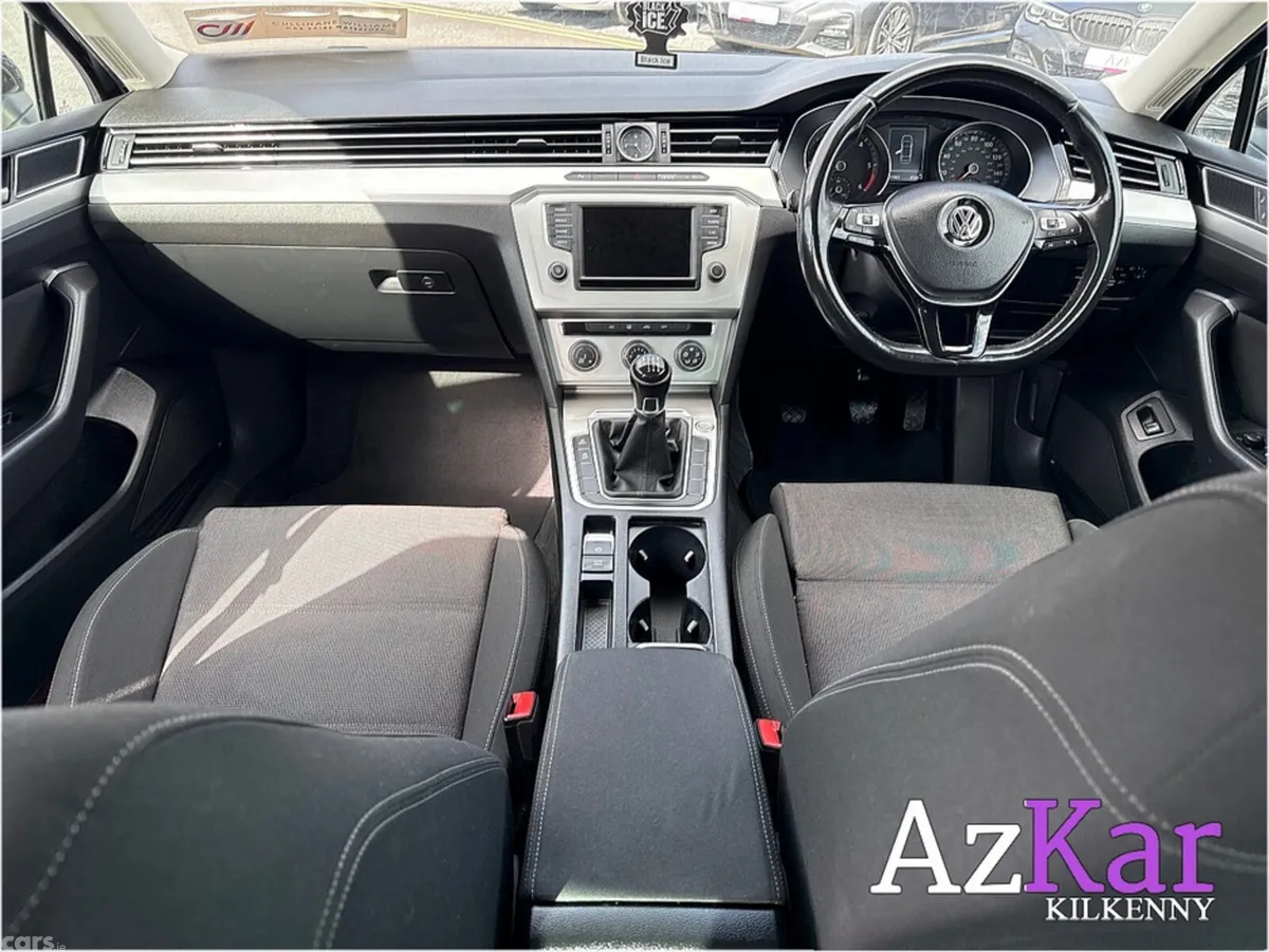 Volkswagen Passat Saloon, Diesel, 2018, Black