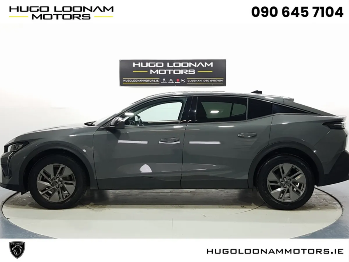 Peugeot 408 Hatchback, Petrol, 2023, Grey