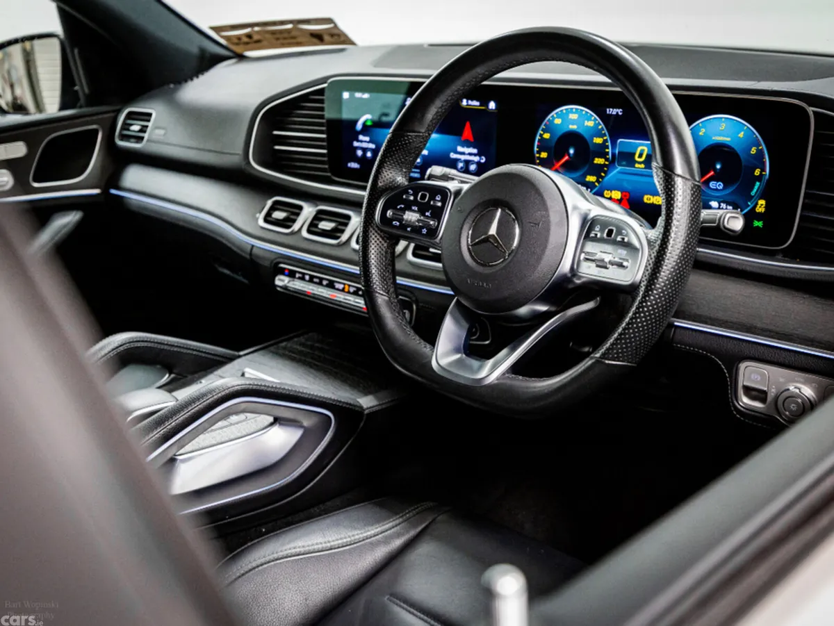 Mercedes-Benz GLE SUV, Diesel Plug-in Hybrid, 2022, Blue