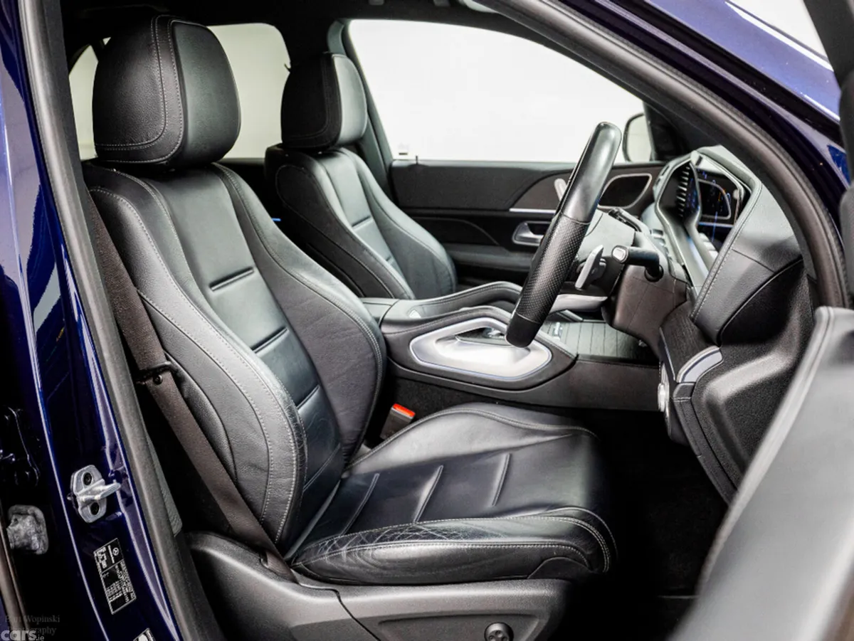 Mercedes-Benz GLE SUV, Diesel Plug-in Hybrid, 2022, Blue