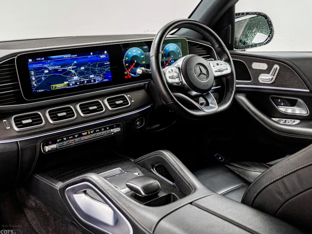 Mercedes-Benz GLE SUV, Diesel Plug-in Hybrid, 2022, Blue