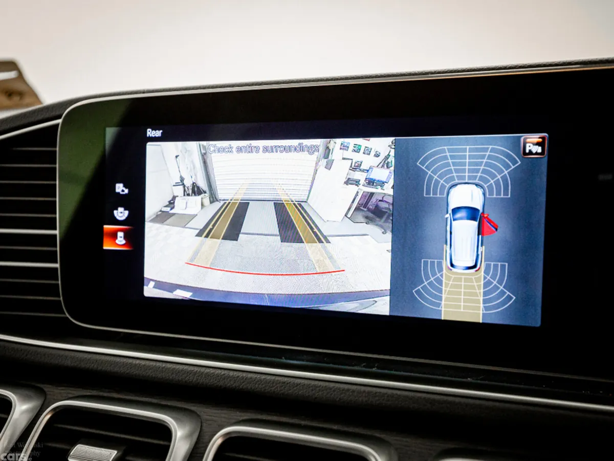 Mercedes-Benz GLE SUV, Diesel Plug-in Hybrid, 2022, Blue