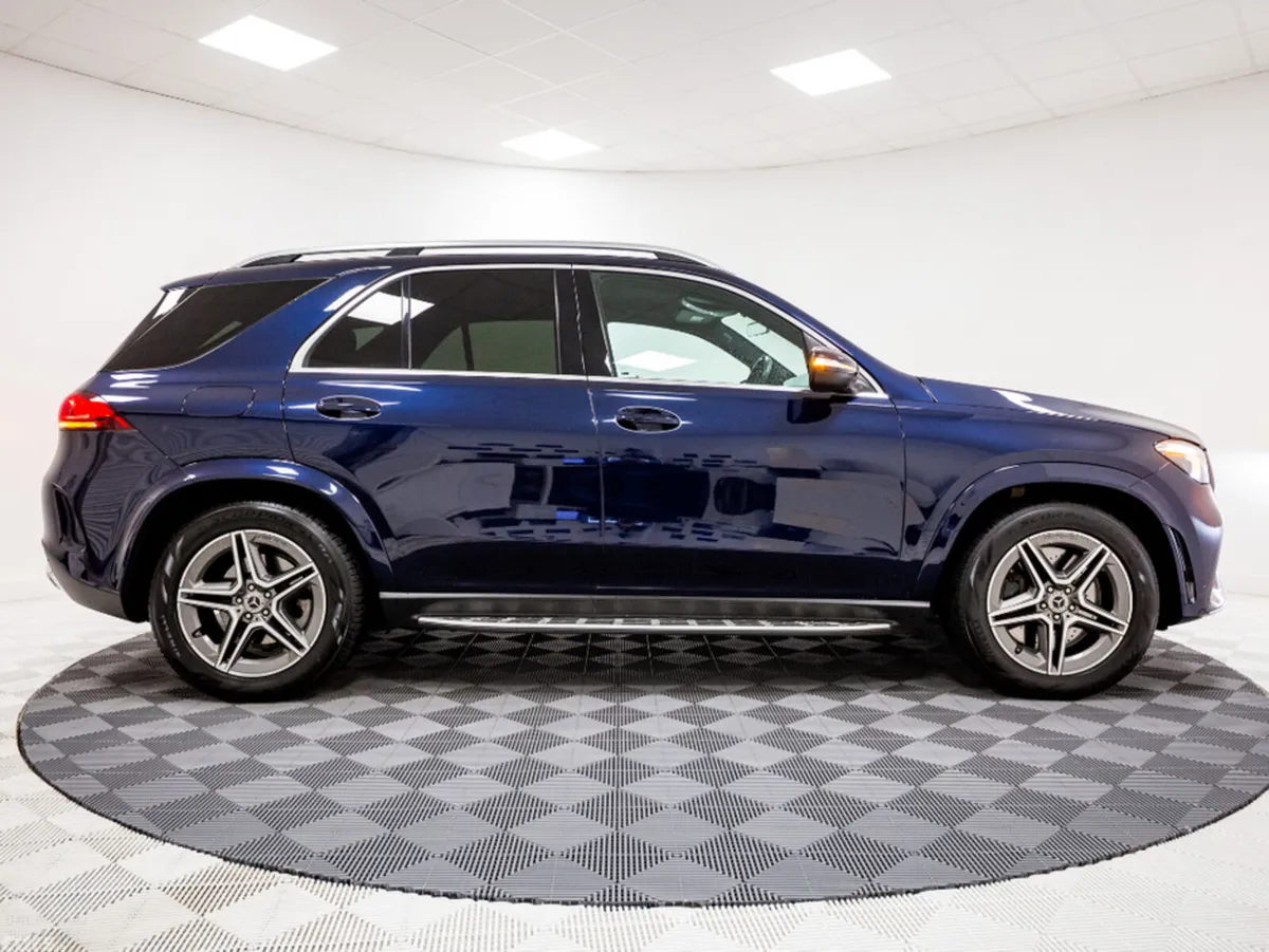 Mercedes-Benz GLE SUV, Diesel Plug-in Hybrid, 2022, Blue
