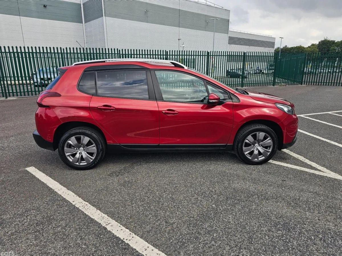 Peugeot 2008 Estate, Petrol, 2018, Red