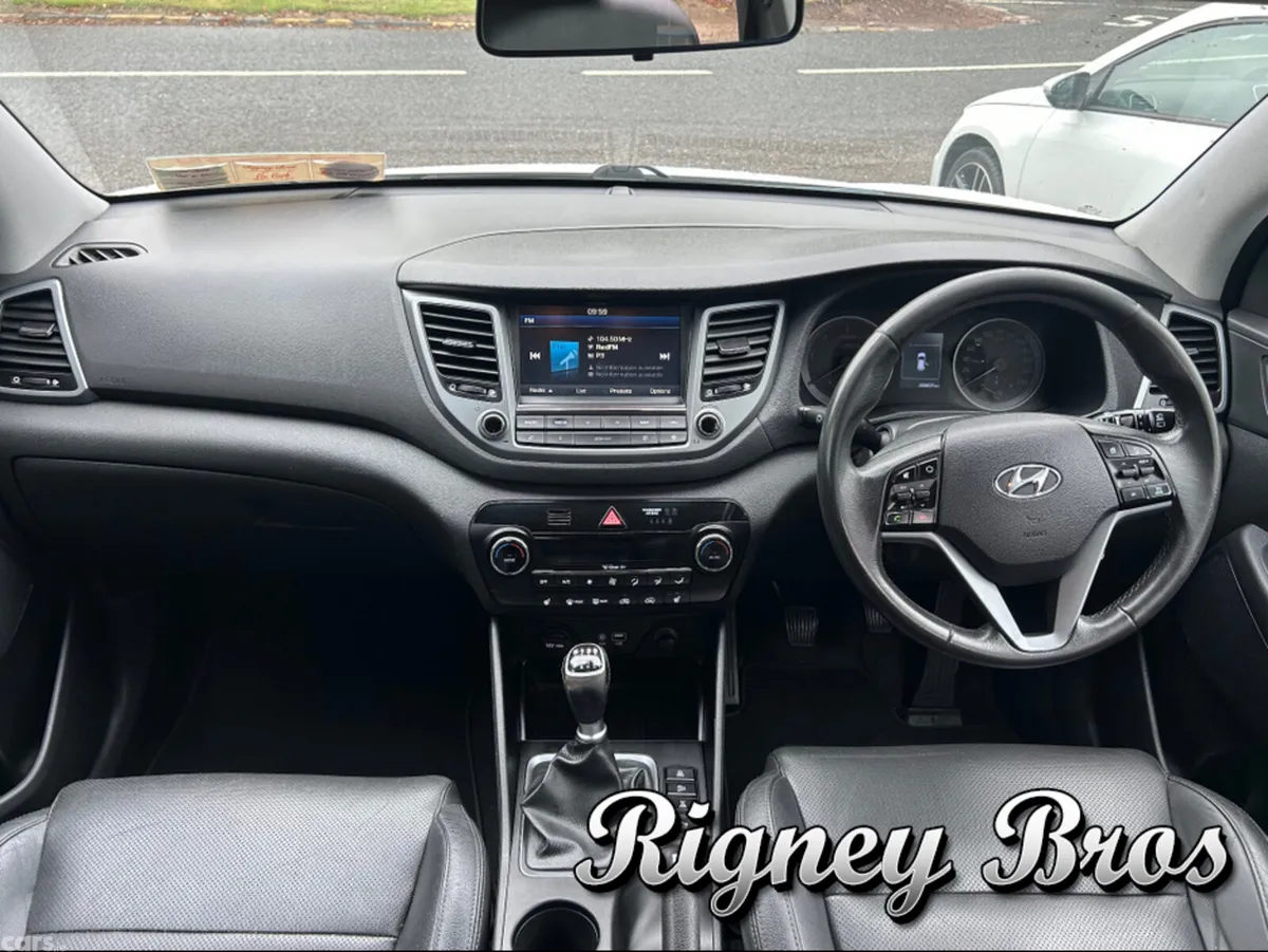 Hyundai Tucson MPV, Diesel, 2016, White