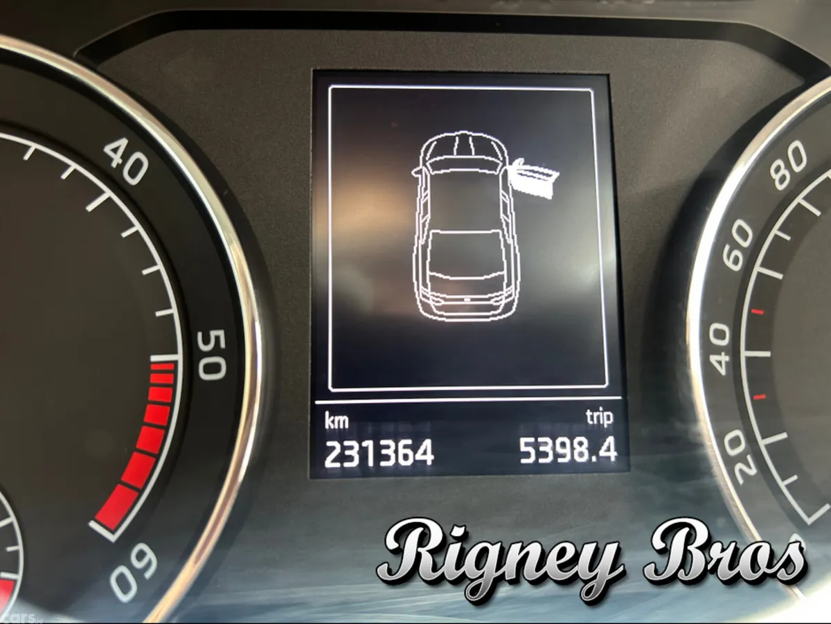 Skoda Superb Hatchback, Diesel, 2019, White