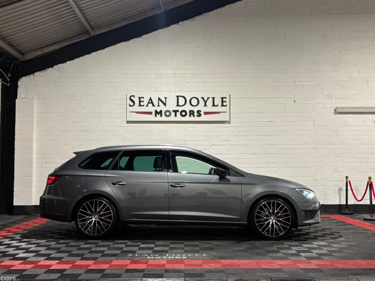 SEAT Leon Estate, Petrol, 2015, Grey